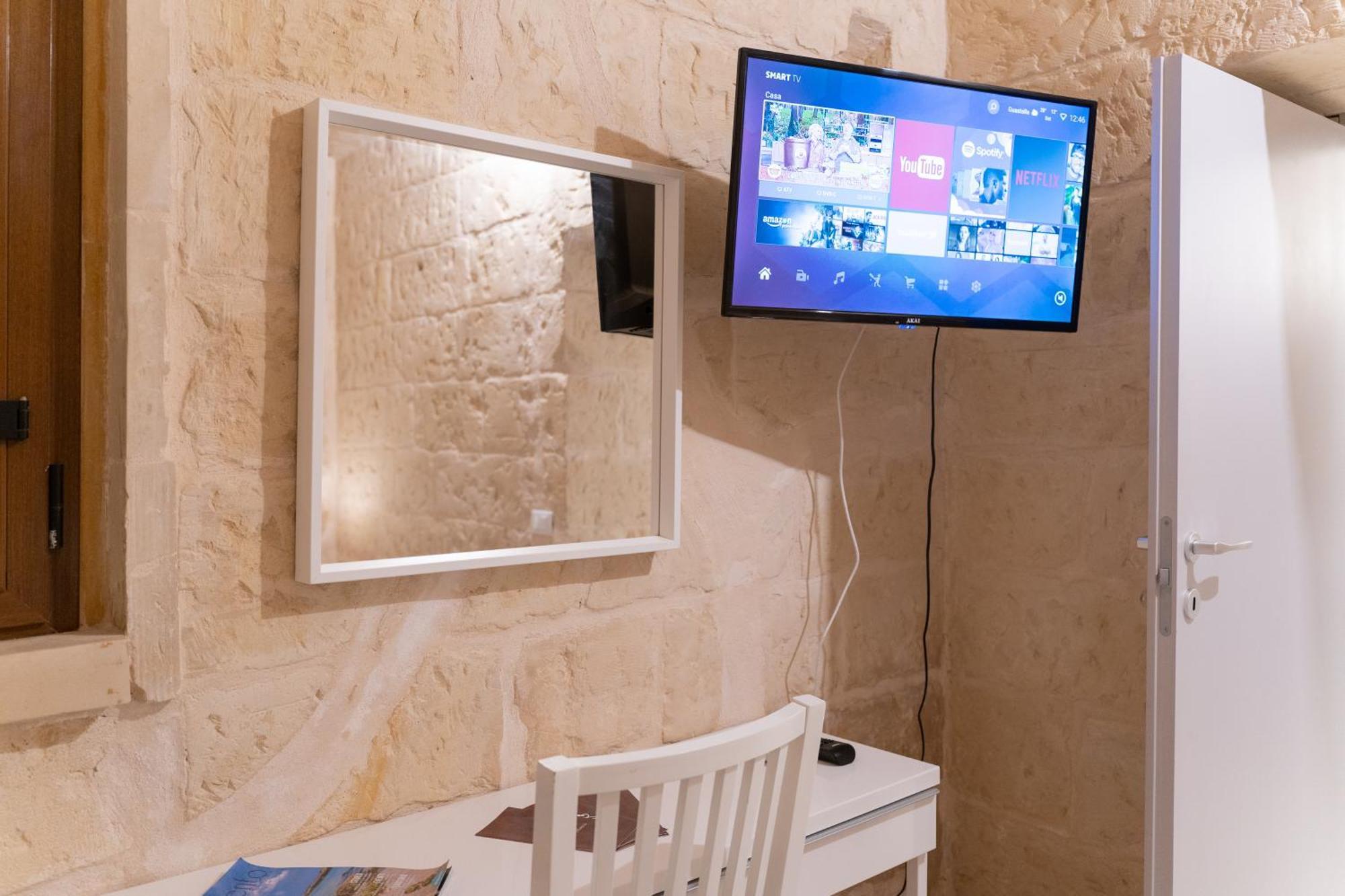 Dimora Barocca Apartment Irene Лече Екстериор снимка