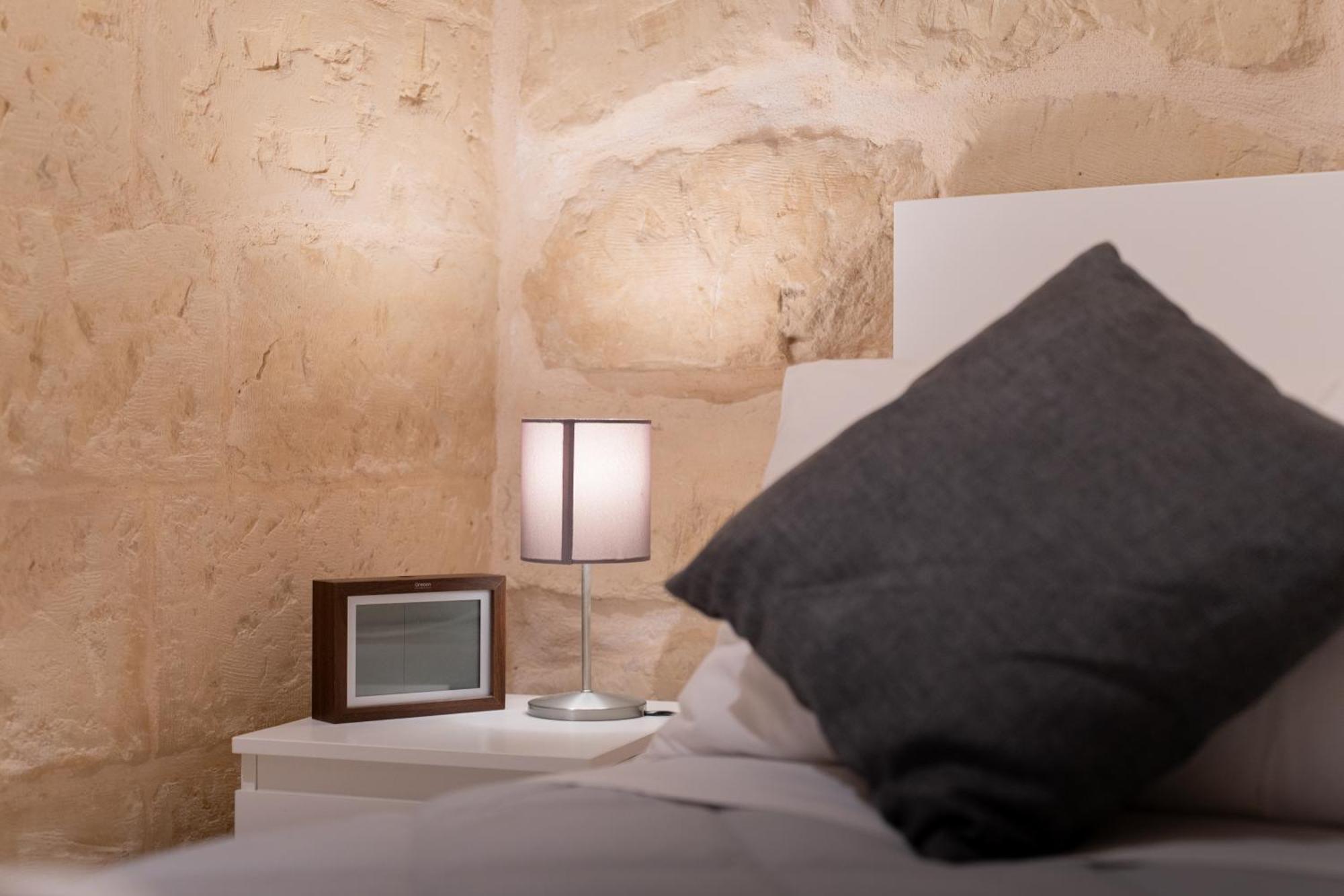 Dimora Barocca Apartment Irene Лече Екстериор снимка
